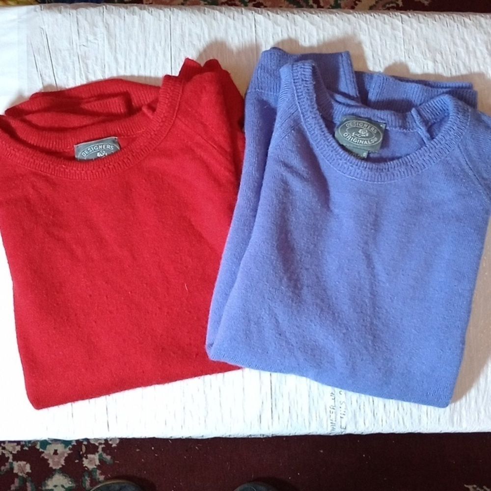 Luxelon large women's sweater short sleeved, lot of 2 blue and red (Rox371,374)
